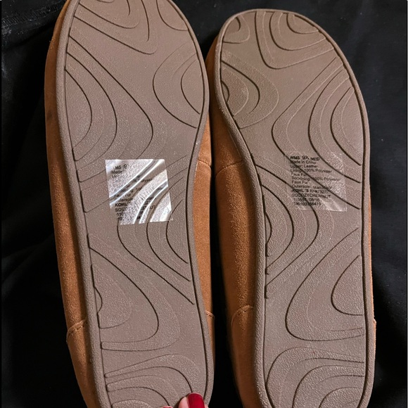 Moccasin Slippers NWT - Picture 3 of 7